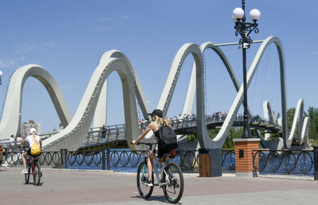 Украинцы массово пересаживаются на велосипеды – импорт вырос на 20%