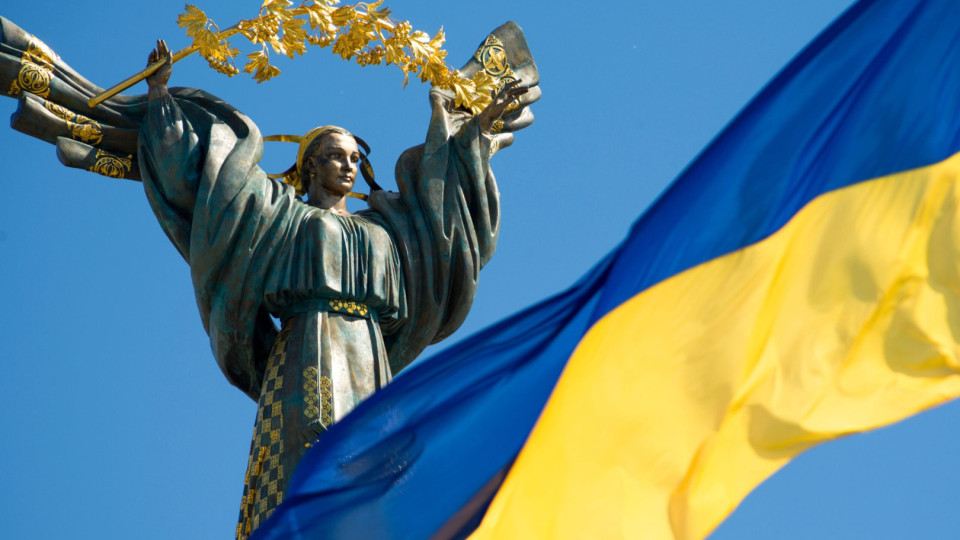 Хто може отримати разову виплату до Дня Незалежності у 2025 році, інфографіка