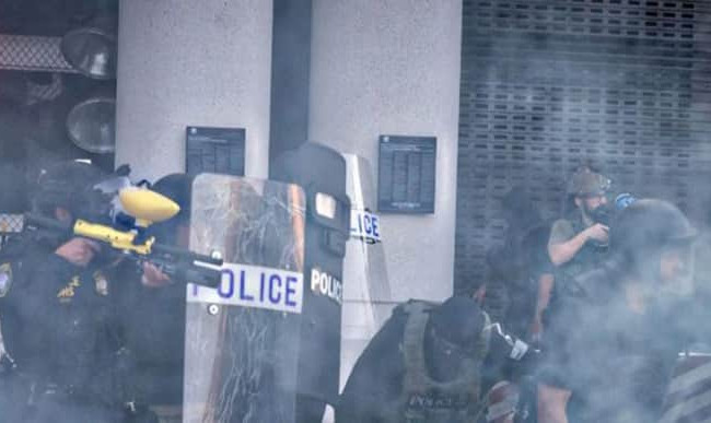 Апеляційний суд США дозволив Трампу зберегти Нацгвардію в Лос-Анджелесі