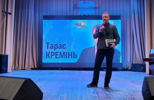 Тарас Кремінь поскаржився до поліції через пісні російською на концерті Вєрки Сердючки у Києві