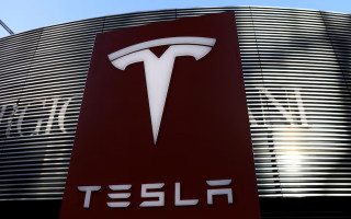 Шведский пенсионный фонд внес Tesla в «черный список» и продал акции