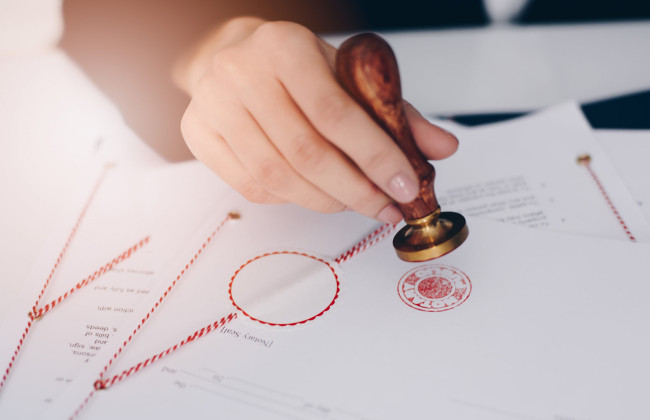 Украинцы могут получить дубликат нотариального документа: кого это касается и как оформить