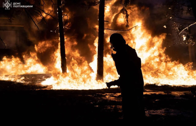 Украина требует более жестких санкций против РФ после обстрела Кременчуга