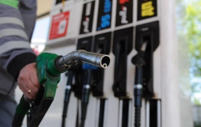В Украине выросли продажи алкоголя, бензина и сигарет — налоговая назвала причины