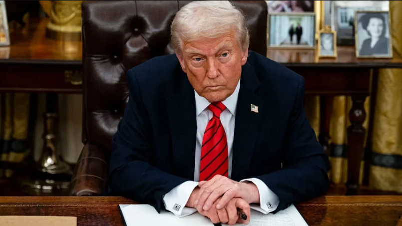 Дональд Трамп розглядає можливість удару по ядерних обʼєктах Ірану — ЗМІ