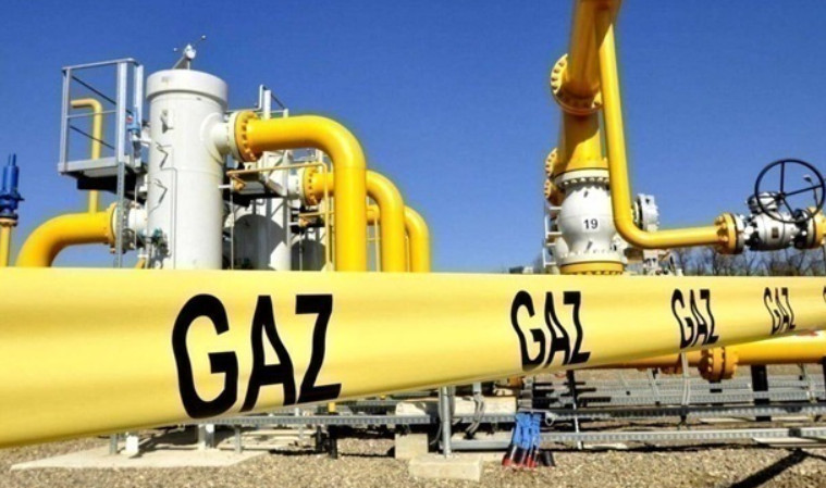 Єврокомісія представила план зупинки імпорту газу та нафти з РФ до 2027 року