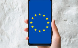 Еврокомиссия официально предлагает включить Украину в зону роуминга ЕС с 2026 года