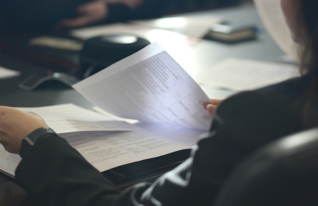 Как уволить работника по сокращению, если он болеет - разъяснение Гоструда