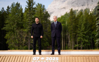 Владимир Зеленский прибыл в Канаду на саммит G7, — видео