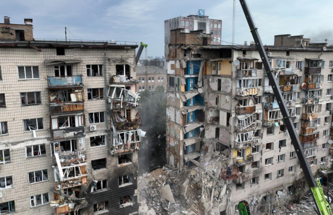 Баллистическая ракета разрушила многоэтажку в Соломенском районе Киева до самого подвала, — Игорь Клименко