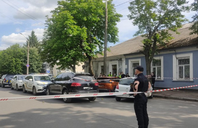 В Житомире мужчина застрелил бывшую жену и покончил с собой