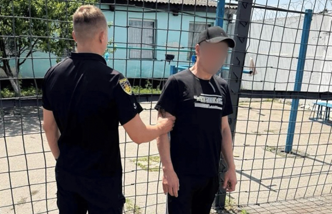 У Запоріжжі судитимуть в’язня, який ошукав матір загиблого воїна на 150 тисяч гривень