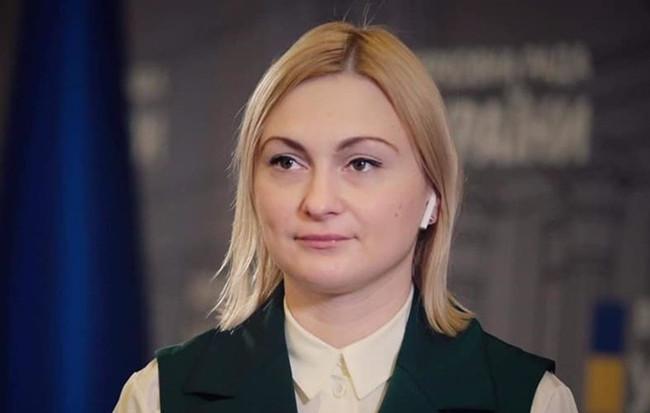 Закон про множинне громадянство спрощує процедуру для етнічної діаспори — Євгенія Кравчук розповіла деталі