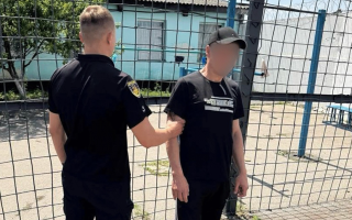 В Запорожье будут судить заключенного, который обманул мать погибшего воина на 150 тысяч гривен