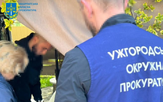 100–200 евро с человека — на Закарпатье разоблачили схему с «ускоренными» загранпаспортами