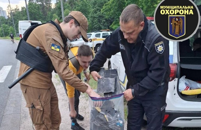 В одном из парков Киева обнаружили обломки БпЛА, — Муниципальная охрана