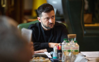 Владимир Зеленский распорядился усилить давление на теневой флот РФ и синхронизировать санкции Украины и партнеров