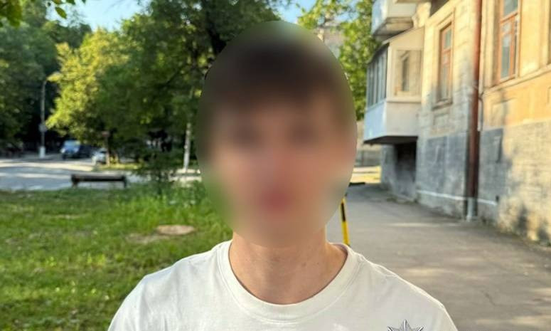 Прикинувся жінкою та виманив у військового кошти «на лікування» — на Хмельниччині засудили шахрая