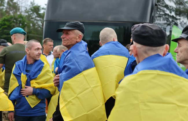 Украина вернула из плена группу тяжелораненых и тяжелобольных защитников – фото