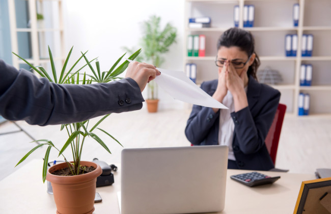 Жінку поновили на посаді через порушення під час скорочення: рішення апеляційного суду