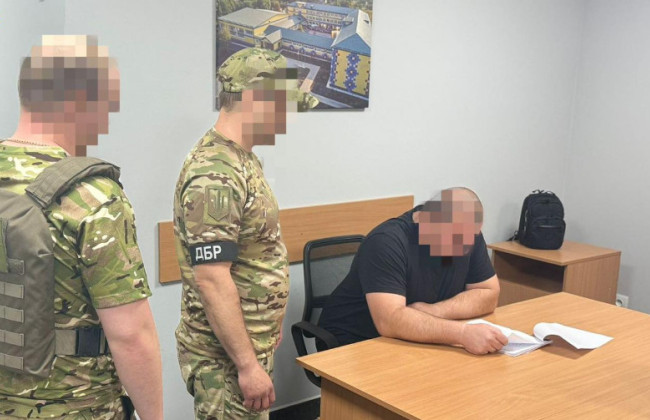 Привлек подчиненных к строительству частного хозяйства вместо службы — разоблачили должностное лицо военной части