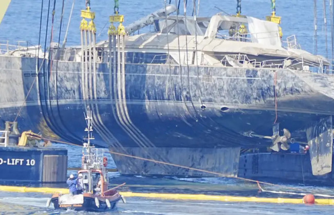 Затонувшую яхту британского магната Майка Линча подняли у берегов Сицилии