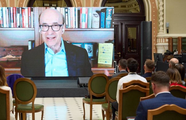 Евро на подъеме – в НБУ рассказали, что говорят в Гарварде о смене глобальной валютной системы и долларе