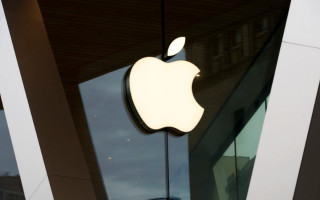 Акционеры подали в суд на Apple за преувеличение прогресса в сфере ИИ