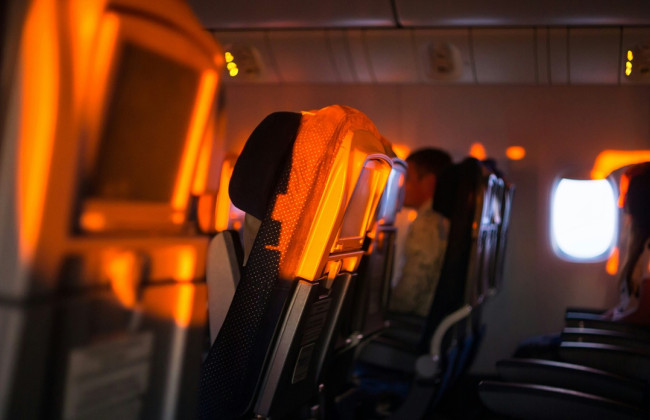 Выдавал себя за бортпроводника и 6 лет летал бесплатно — в США судят авиамошенника