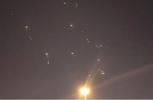 Іран запустив ракети по базах США у Катарі, відео