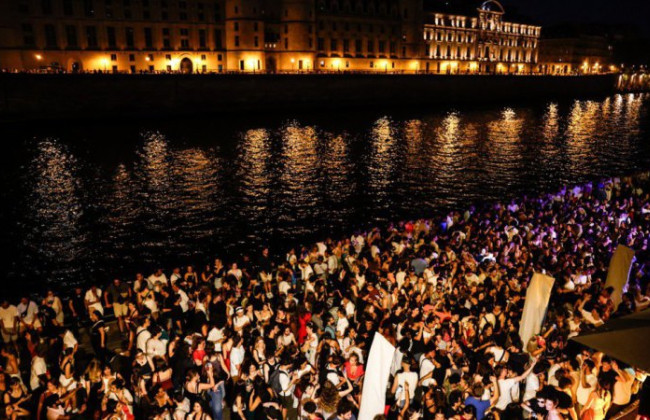 Во Франции 145 человек пострадали от уколов шприцами во время фестиваля