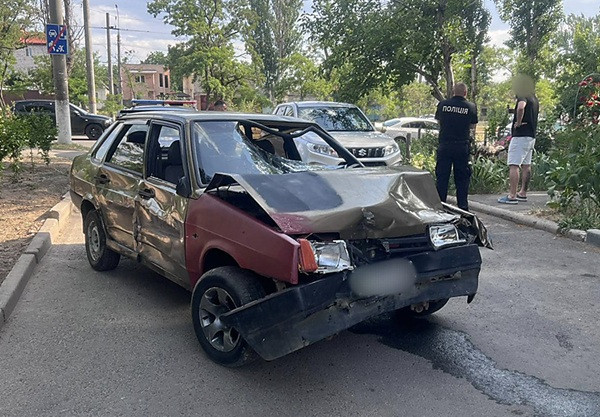 Нетверезий водій спричинив ДТП у Миколаєві: є постраждалі