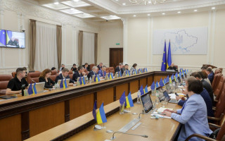 Депутаты предлагают исключить норму о недопустимости прекращения полномочий Кабмина в период действия военного положения
