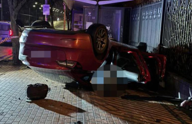 В Киеве отправили за решетку водителя Tesla, которая совершила смертельное ДТП