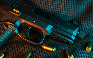 Суд у США розглядає, чи має право Каліфорнія заборонити відкрите носіння зброї
