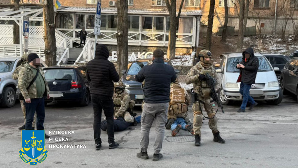 $15000 за путешествие в ЕС – двух киевлян будут судить за нелегальный выездной сервис