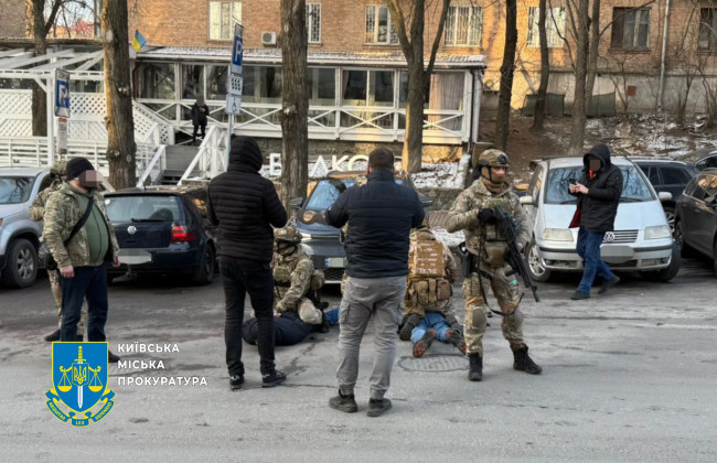 $15000 за путешествие в ЕС – двух киевлян будут судить за нелегальный выездной сервис