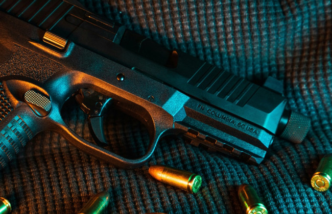 Суд в США рассматривает, имеет ли право Калифорния запретить открытое ношение оружия