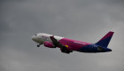 Молния попала в самолет Wizz Air – пассажиров пересадили в Варшаве