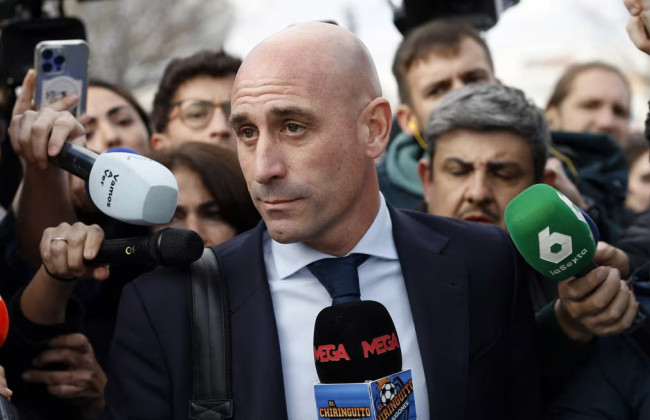 Поцілунок без згоди – екстренер Рубіалес визнаний винним у насильстві