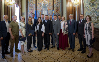 Десять новопризначених суддів склали присягу, фото