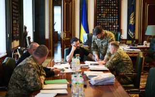 Задум РФ з наступу на Сумщині не реалізовується — Зеленський провів нараду з Сирським