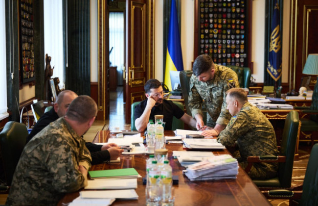 Задум РФ з наступу на Сумщині не реалізовується — Зеленський провів нараду з Сирським