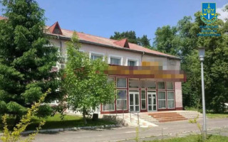 На Львовщине будут судить чиновника и подрядчика за хищение 1,3 млн грн на ремонте жилья для переселенцев