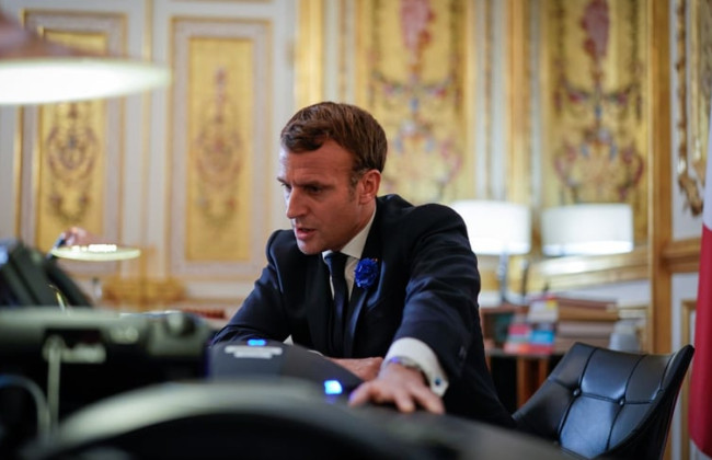 У Макрона сообщили, о чем он говорил с Путиным