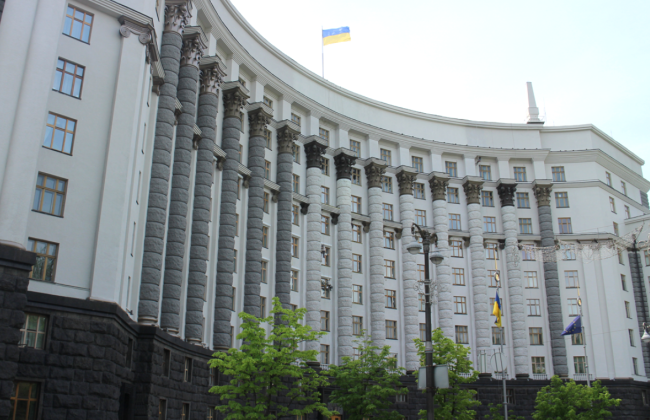 Правительство хочет в 2026 году увеличить минимальную пенсию на 203 гривны