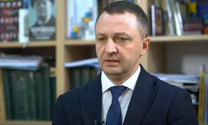 Уряд звільнив Уповноваженого із захисту державної мови Тараса Креміня