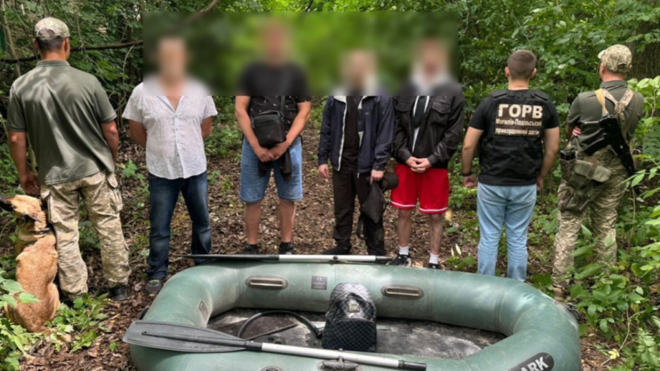 На Вінниччині затримали військовозобов’язаних, які планували переплисти Дністер на гумовому човні