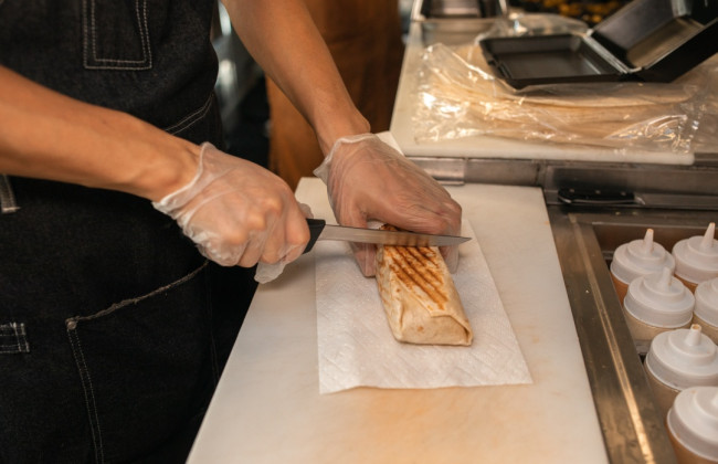 На Вінниччині 25 людей отруїлися шаурмою: серед постраждалих — 7 дітей, всі в лікарні