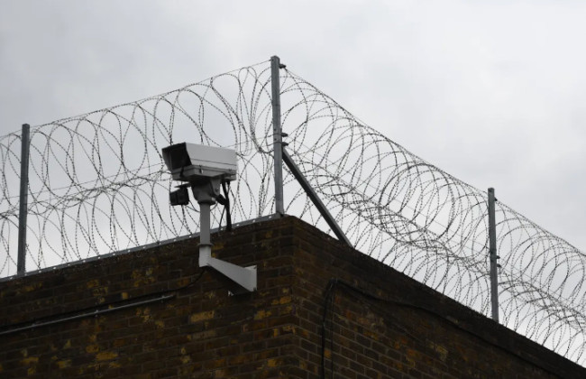 У в’язницях та офісах пробації Британії можуть з’явитися «детектори запаху» з ШІ